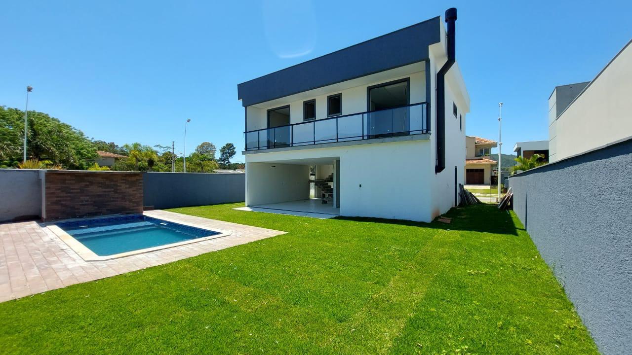 Casa no Condomínio  Ilhas das Laranjeiras