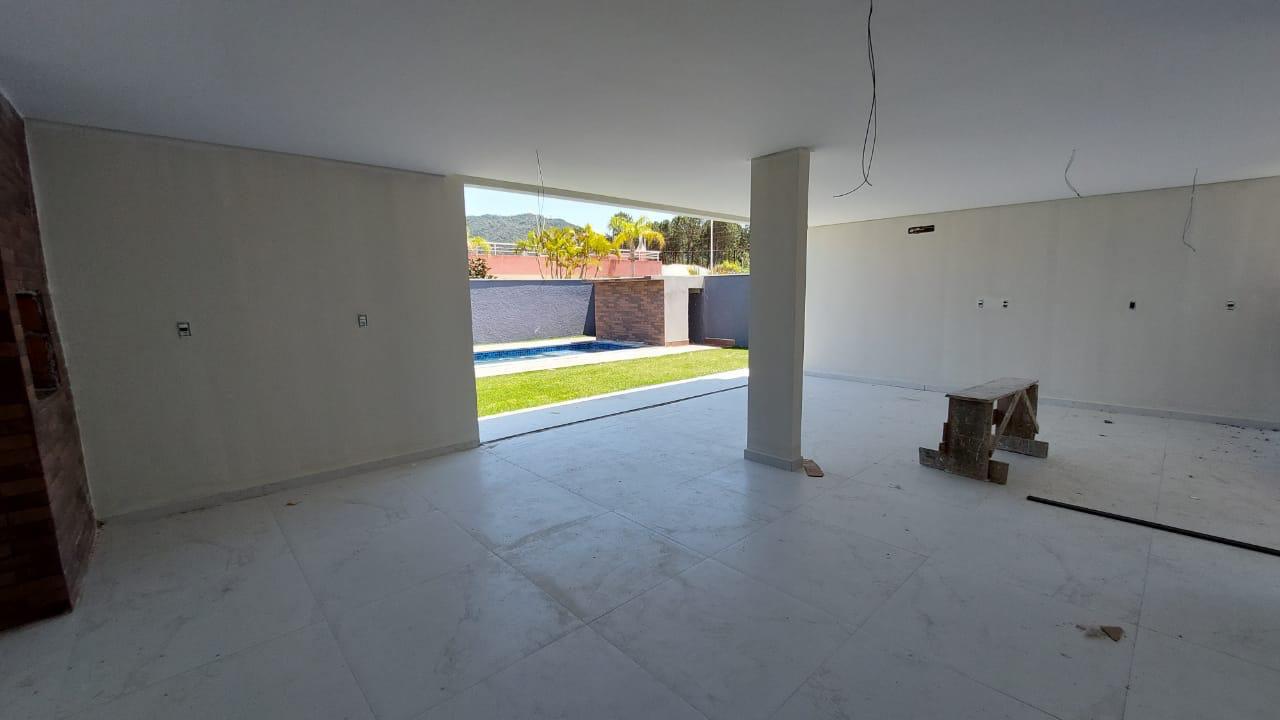 Casa no Condomínio  Ilhas das Laranjeiras