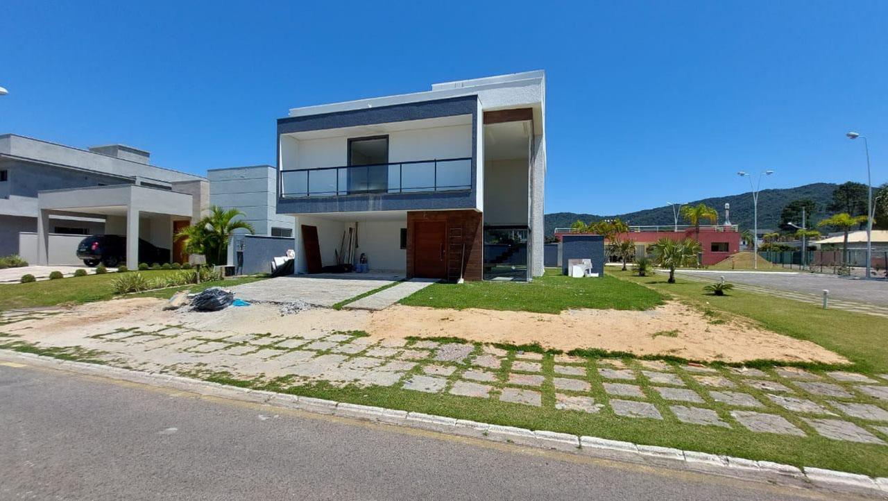 Casa no Condomínio  Ilhas das Laranjeiras