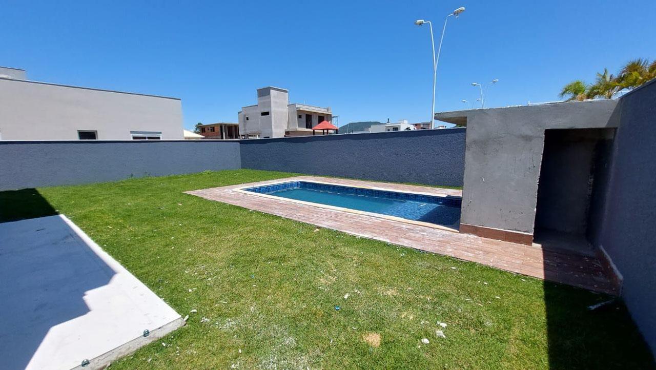 Casa no Condomínio  Ilhas das Laranjeiras