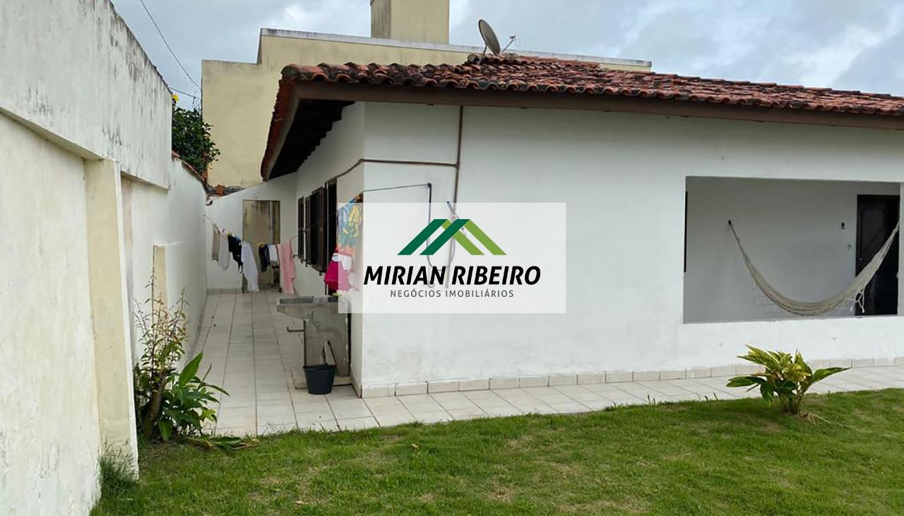 LINDA CASA NO BAIRRO INGLESES - PRONTA PARA MORAR