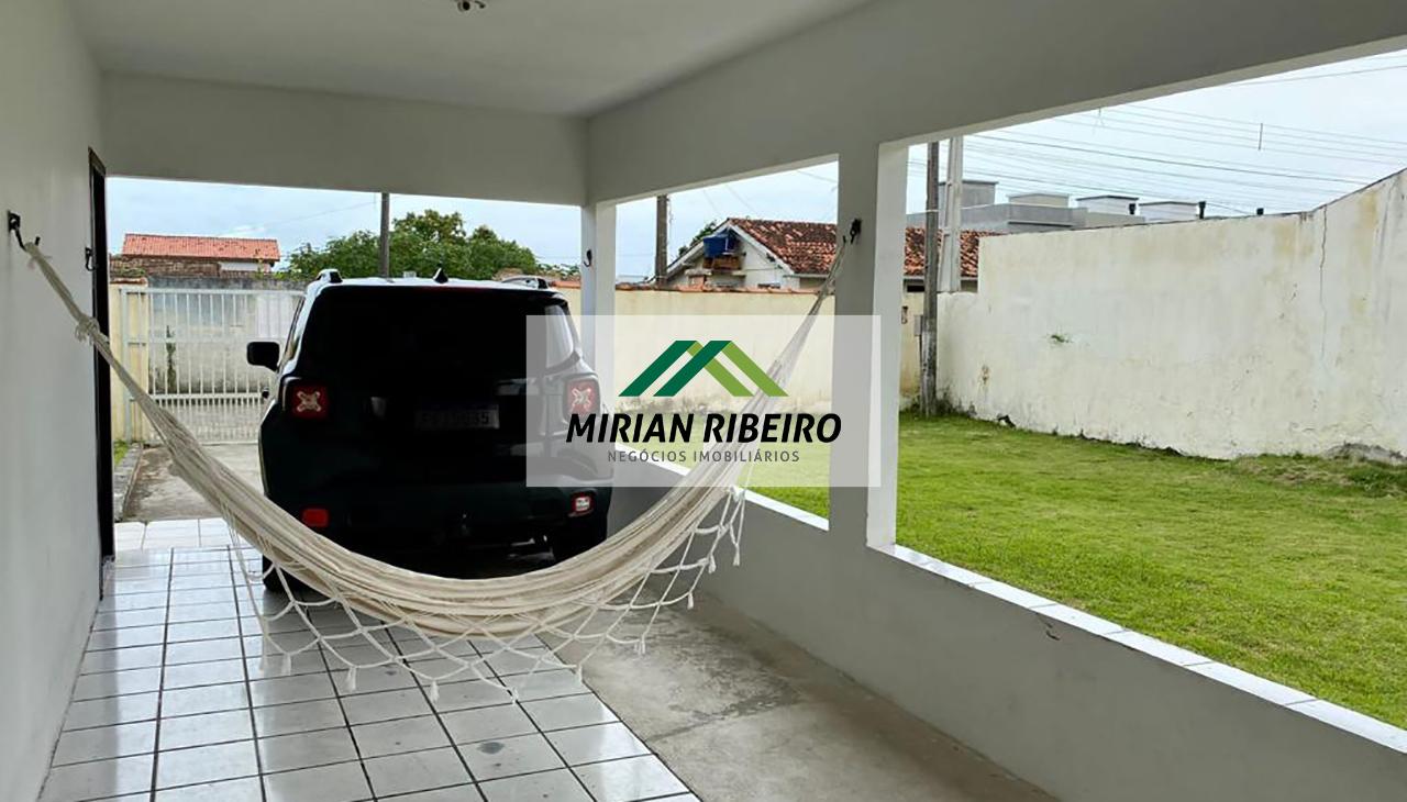 LINDA CASA NO BAIRRO INGLESES - PRONTA PARA MORAR