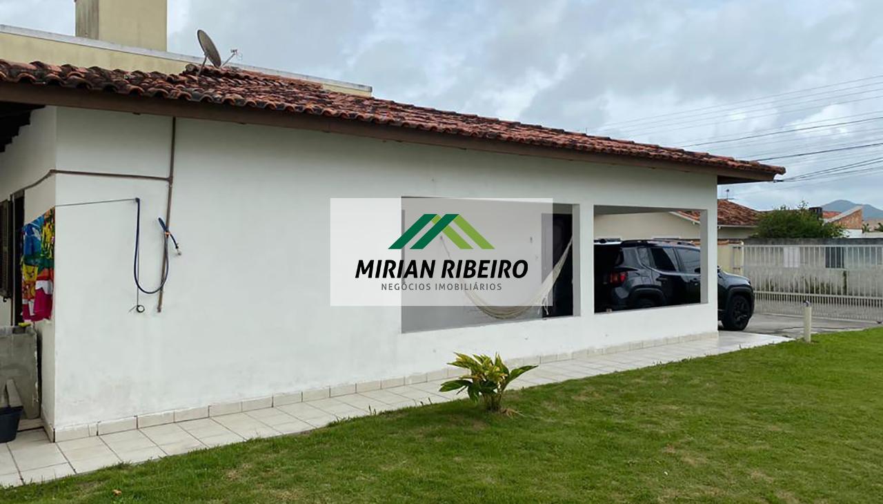 LINDA CASA NO BAIRRO INGLESES - PRONTA PARA MORAR