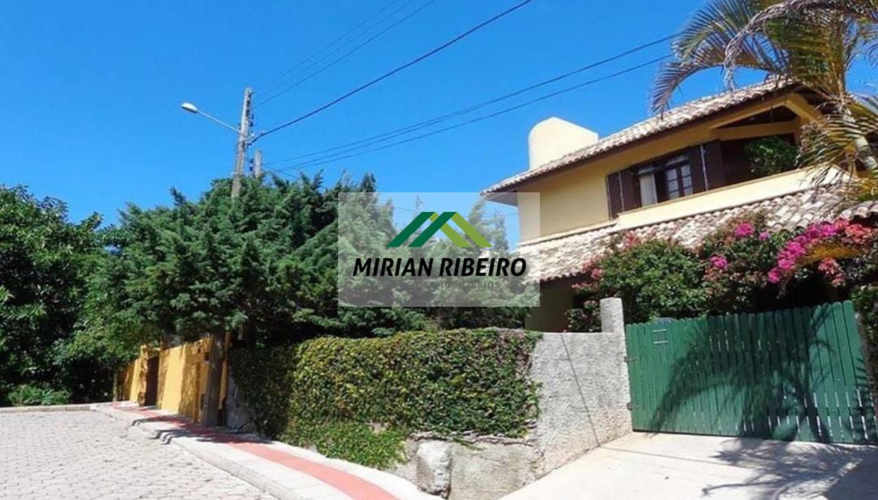 Lindo sobrado disponível para venda no Santinho.