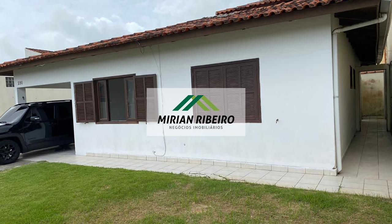 LINDA CASA NO BAIRRO INGLESES - PRONTA PARA MORAR