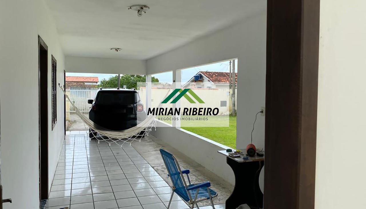 LINDA CASA NO BAIRRO INGLESES - PRONTA PARA MORAR