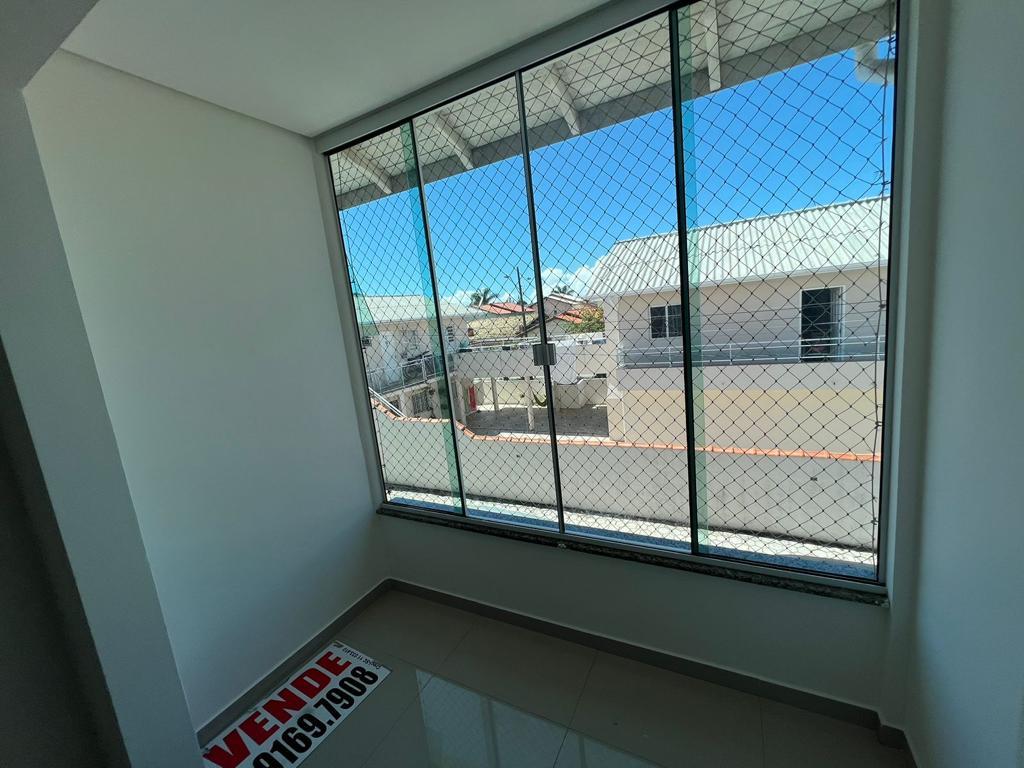 Casa com acabamento impecável, 2 andares - Bairro Ingleses, Florianópolis - SC