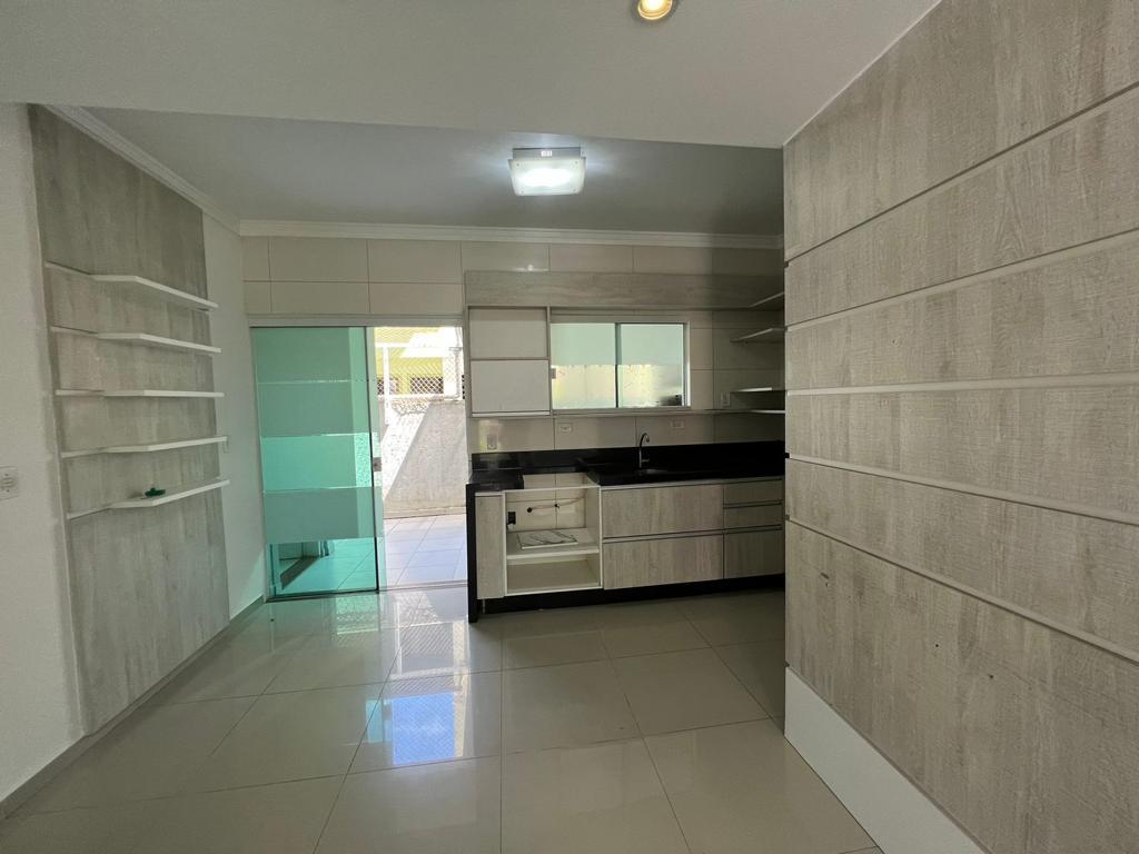 Casa com acabamento impecável, 2 andares - Bairro Ingleses, Florianópolis - SC