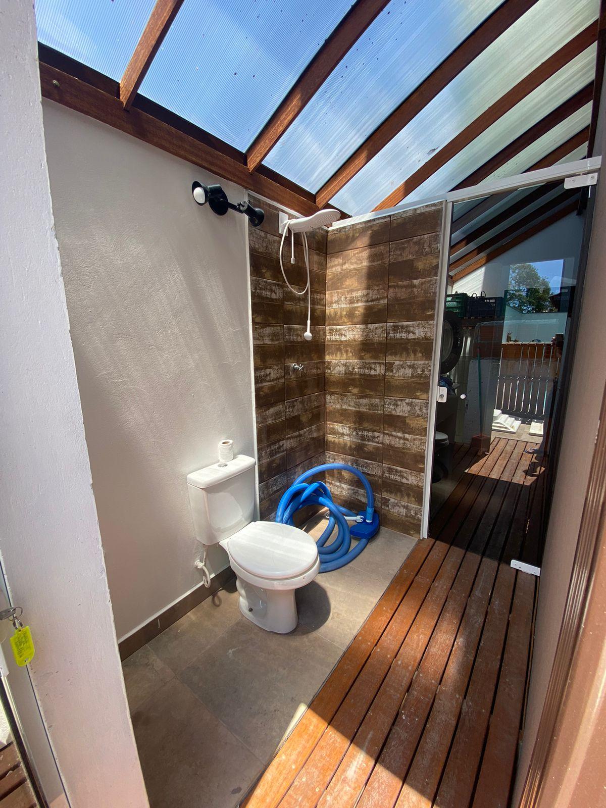 Pousada no rio vermelho com 5 apartamentos