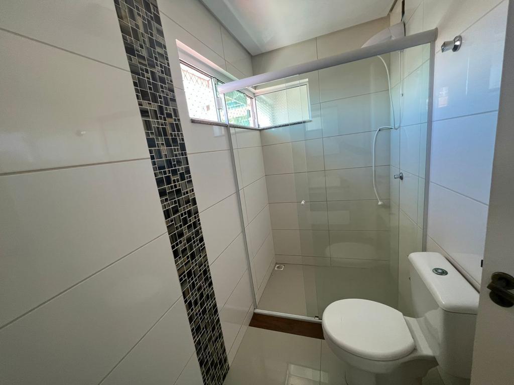 Casa com acabamento impecável, 2 andares - Bairro Ingleses, Florianópolis - SC