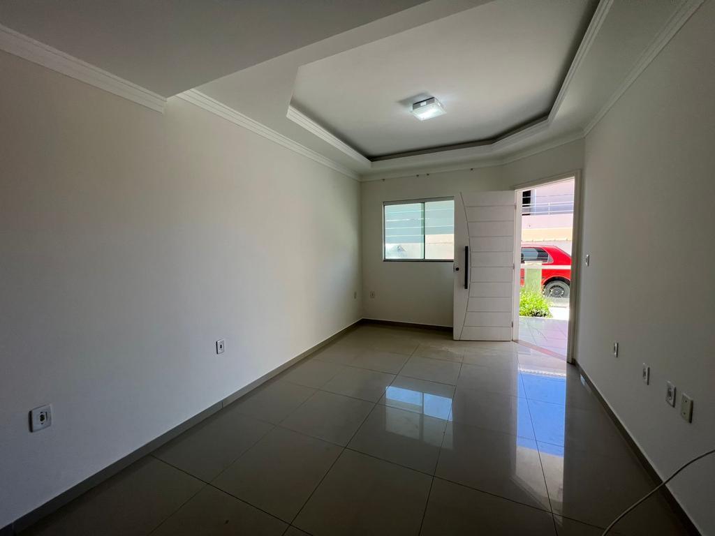 Casa com acabamento impecável, 2 andares - Bairro Ingleses, Florianópolis - SC
