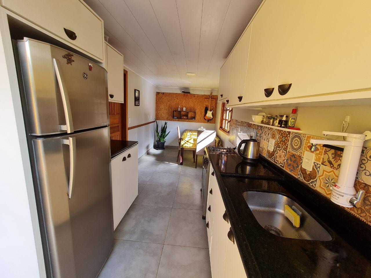 Casa com 4 suítes independentes - Próximo à praia do Moçambique