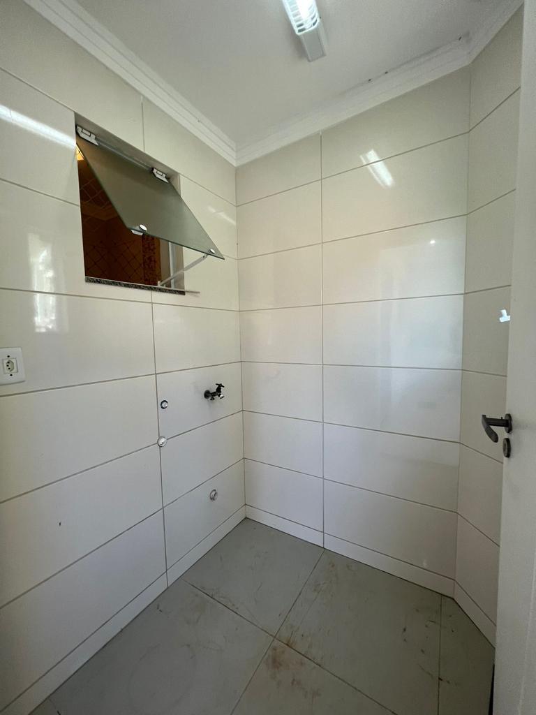 Casa com acabamento impecável, 2 andares - Bairro Ingleses, Florianópolis - SC