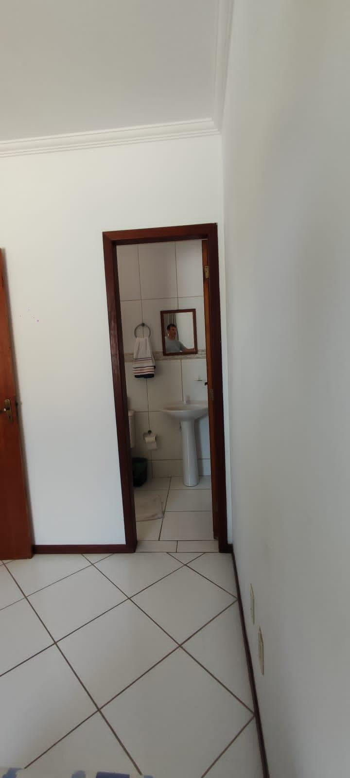 Sobrado à venda, localizado no Bairro ingleses, em Florianópolis - SC.