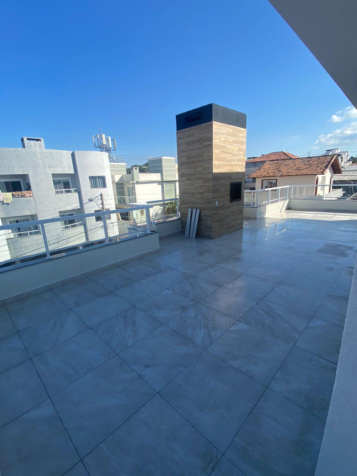 Cobertura disponível para venda nos Ingleses, entrada para o Santinho