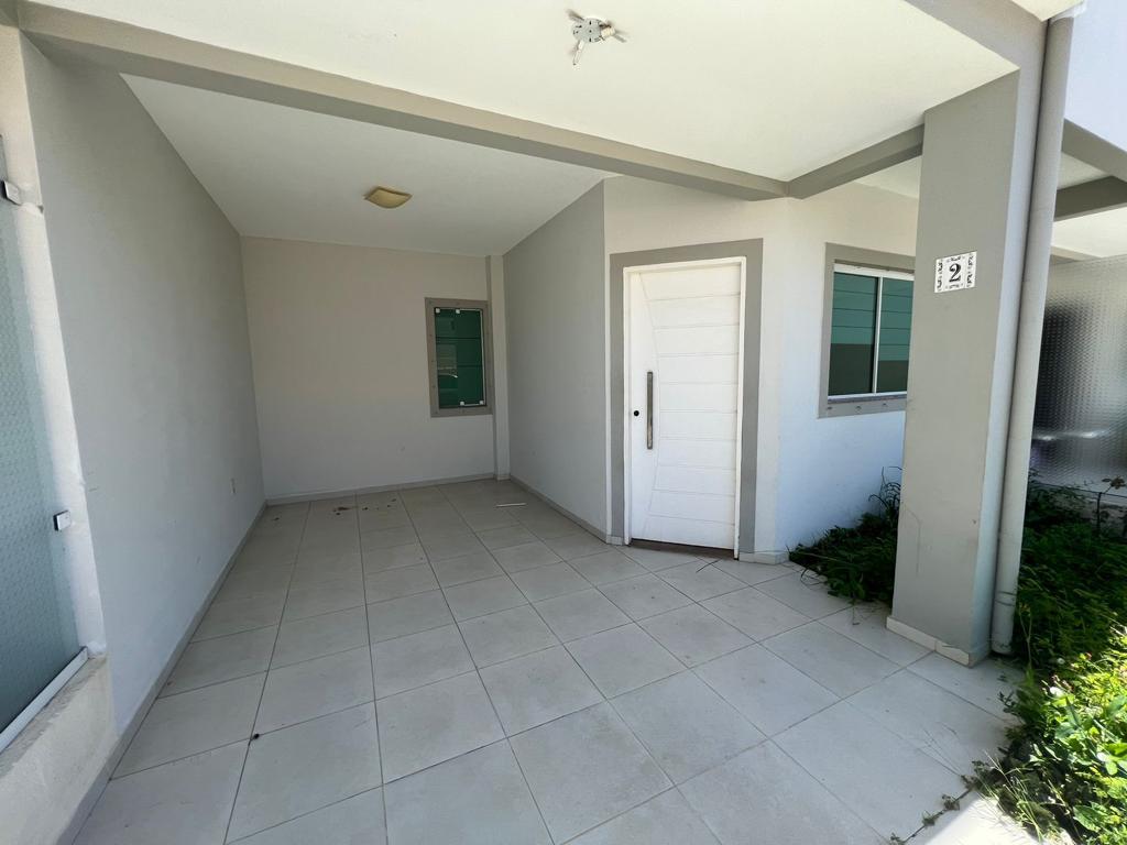 Casa com acabamento impecável, 2 andares - Bairro Ingleses, Florianópolis - SC