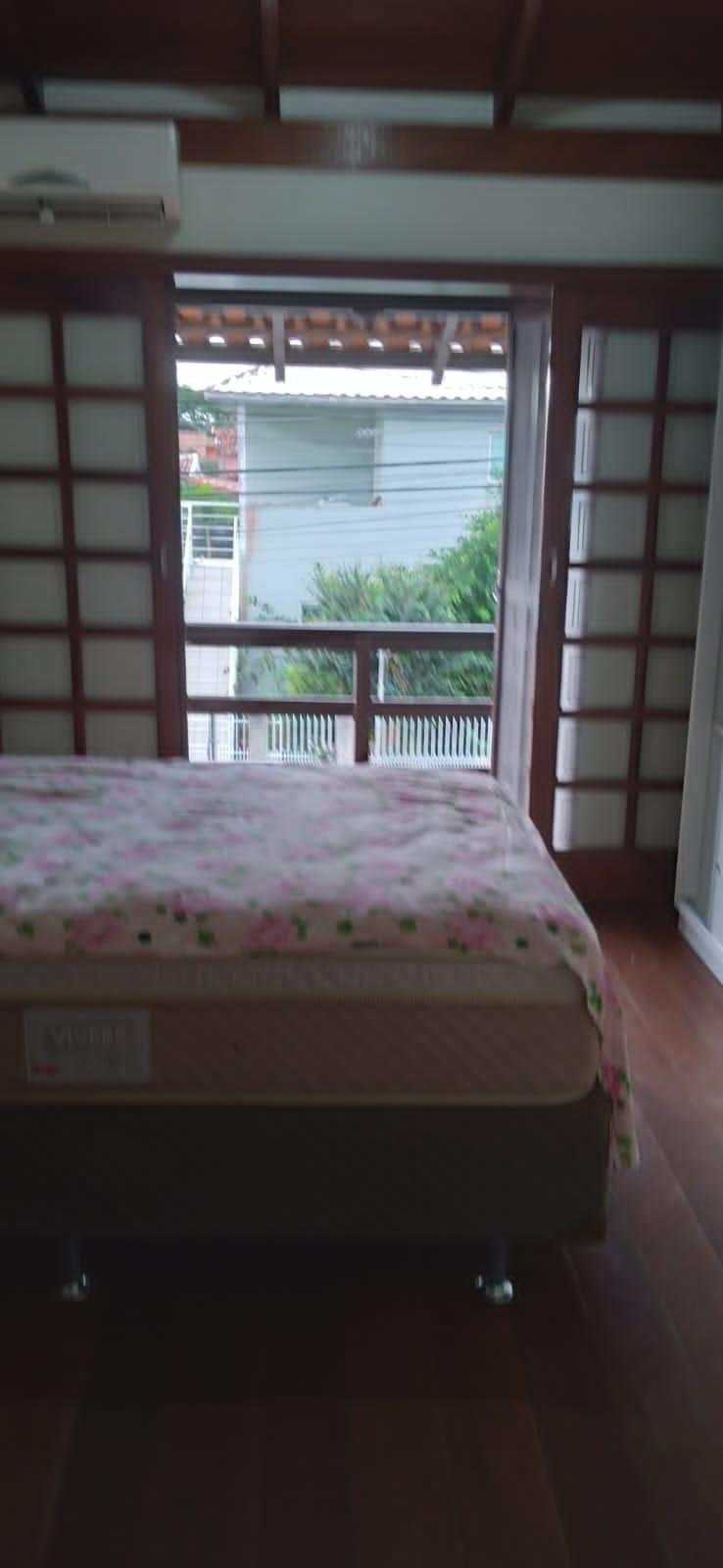 Casa com 2 andares à venda no bairro Ingleses