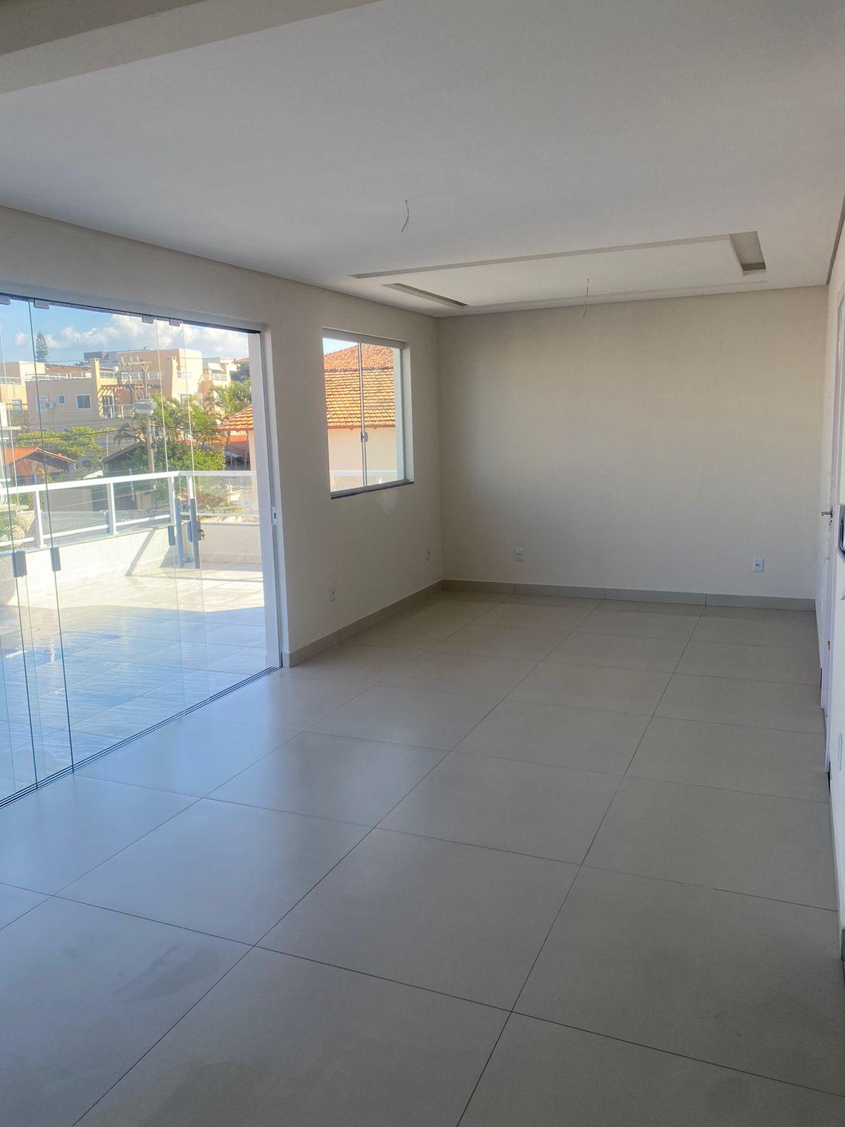 Cobertura disponível para venda nos Ingleses, entrada para o Santinho