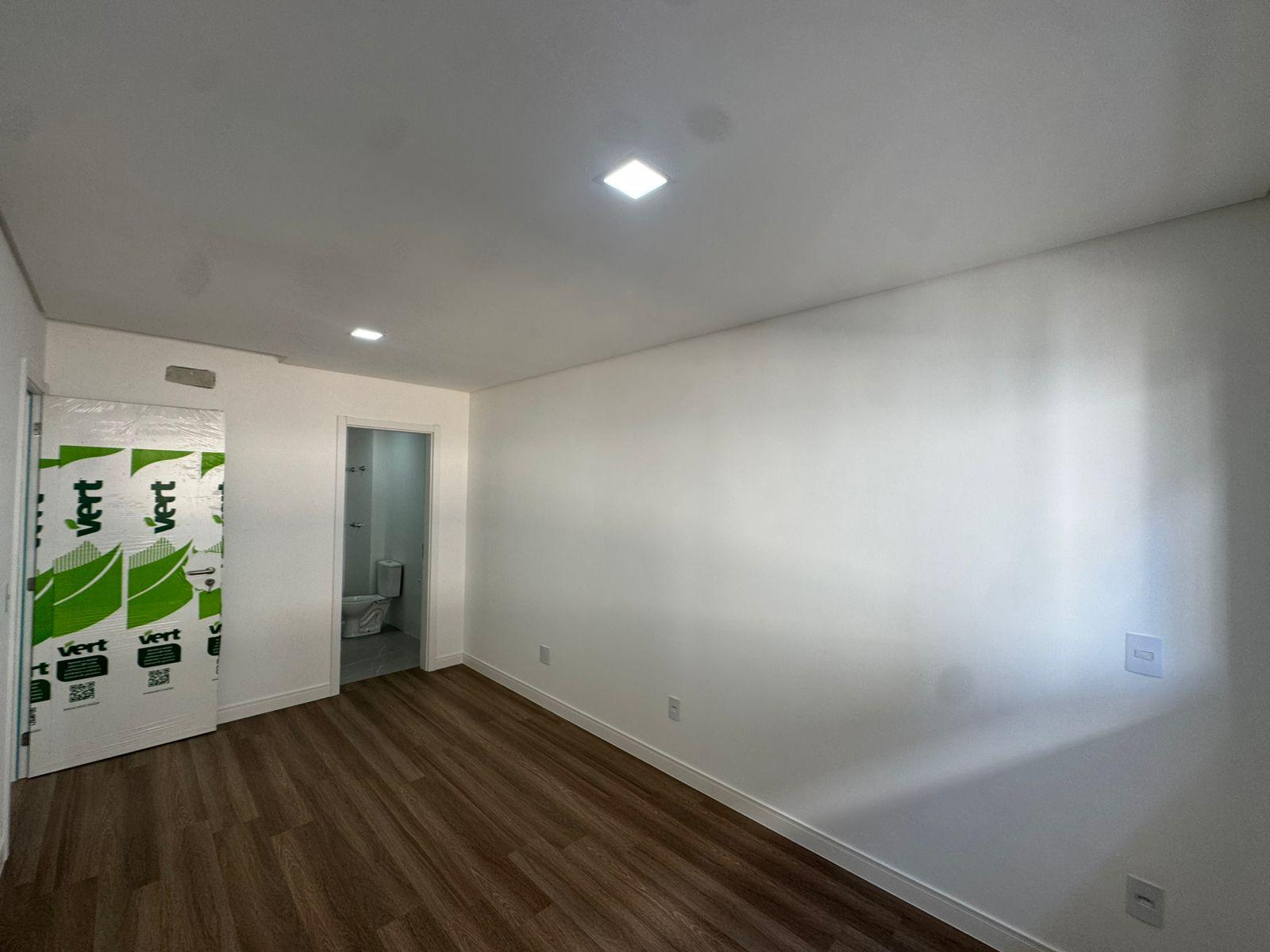APTO NOVO  NO RESIDENCIAL HERCÍLIO LUZ 
