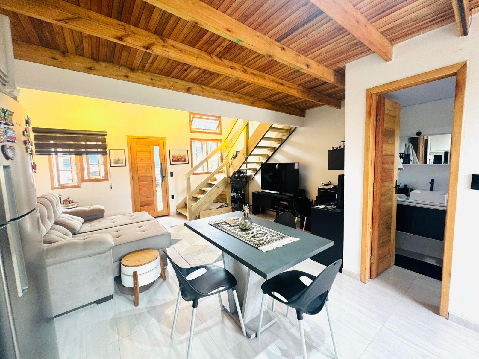 CASA LOFT NO RIO VERMELHO