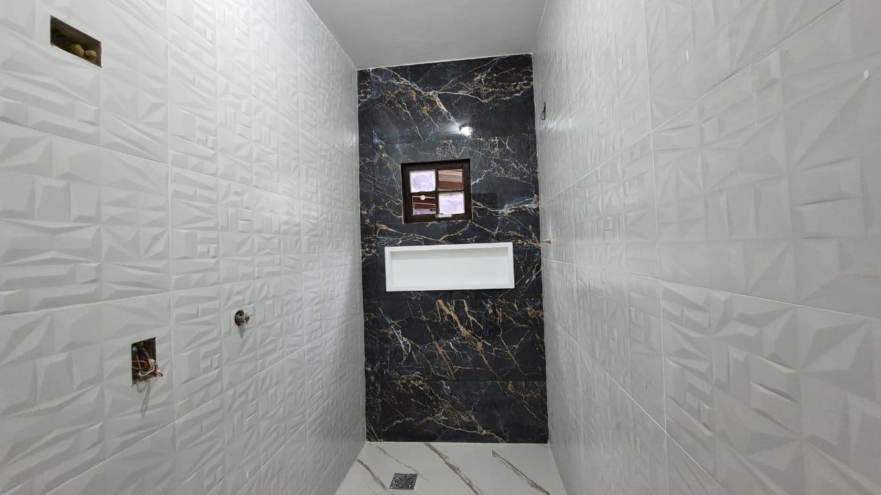 Casa com 5 Dormitórios, Área Gourmet e Amplo Espaço Externo