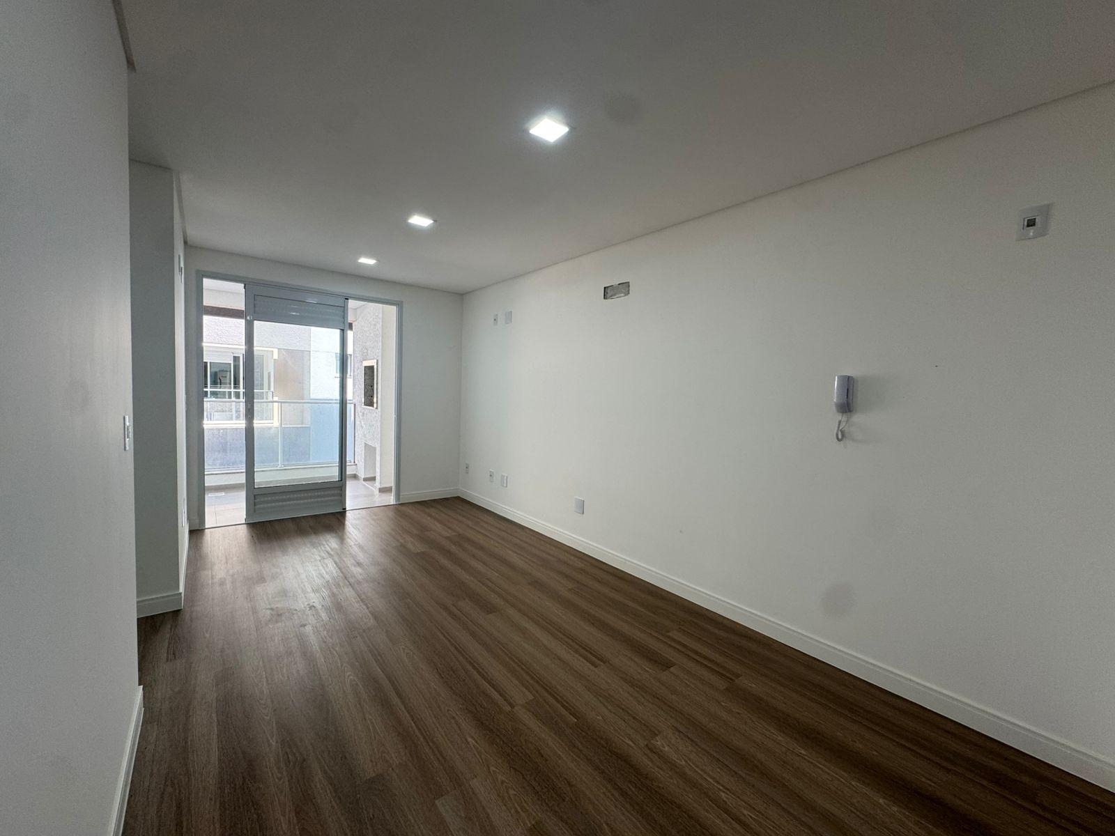 APTO NOVO  NO RESIDENCIAL HERCÍLIO LUZ 