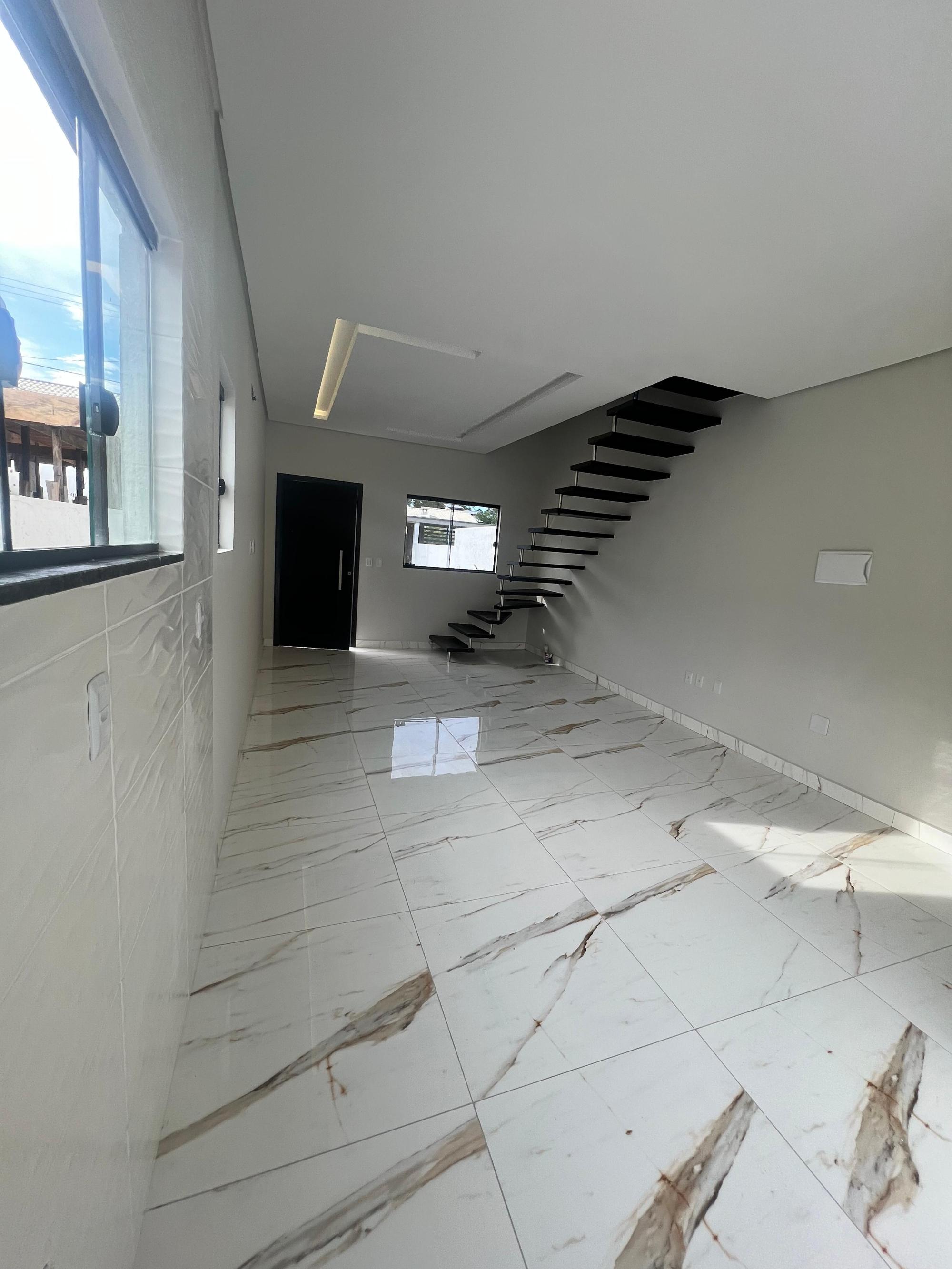 SOBRADO À VENDA – RIO VERMELHO | FLORIANÓPOLIS/SC | SUITES + EDÍCULA
