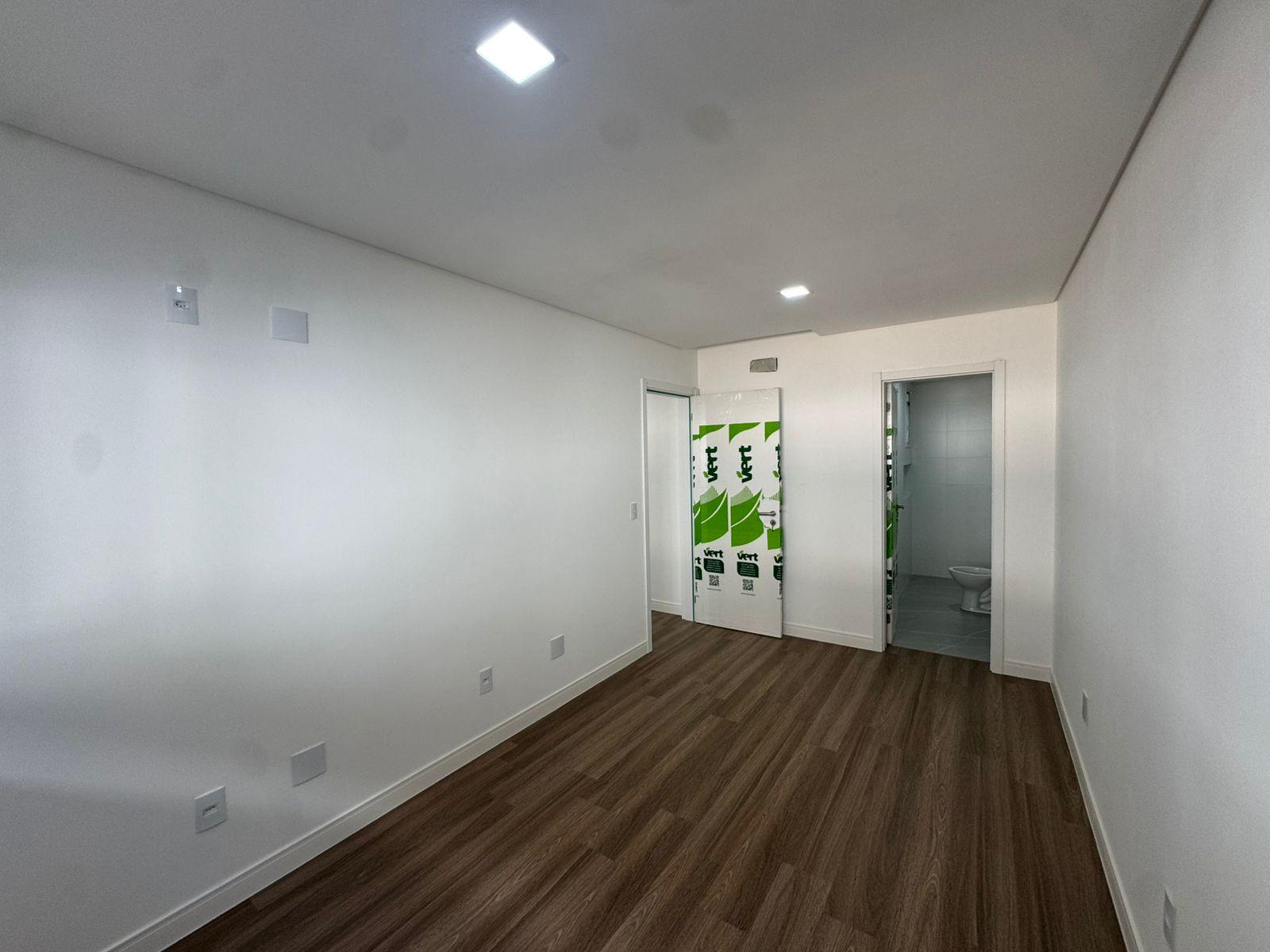 APTO NOVO  NO RESIDENCIAL HERCÍLIO LUZ 
