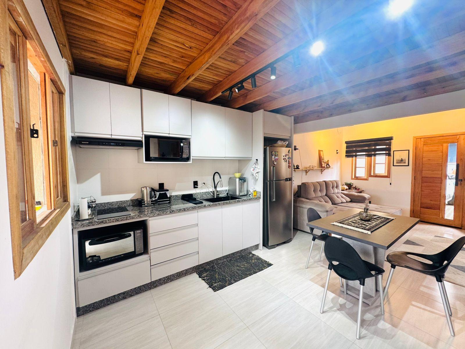 CASA LOFT NO RIO VERMELHO
