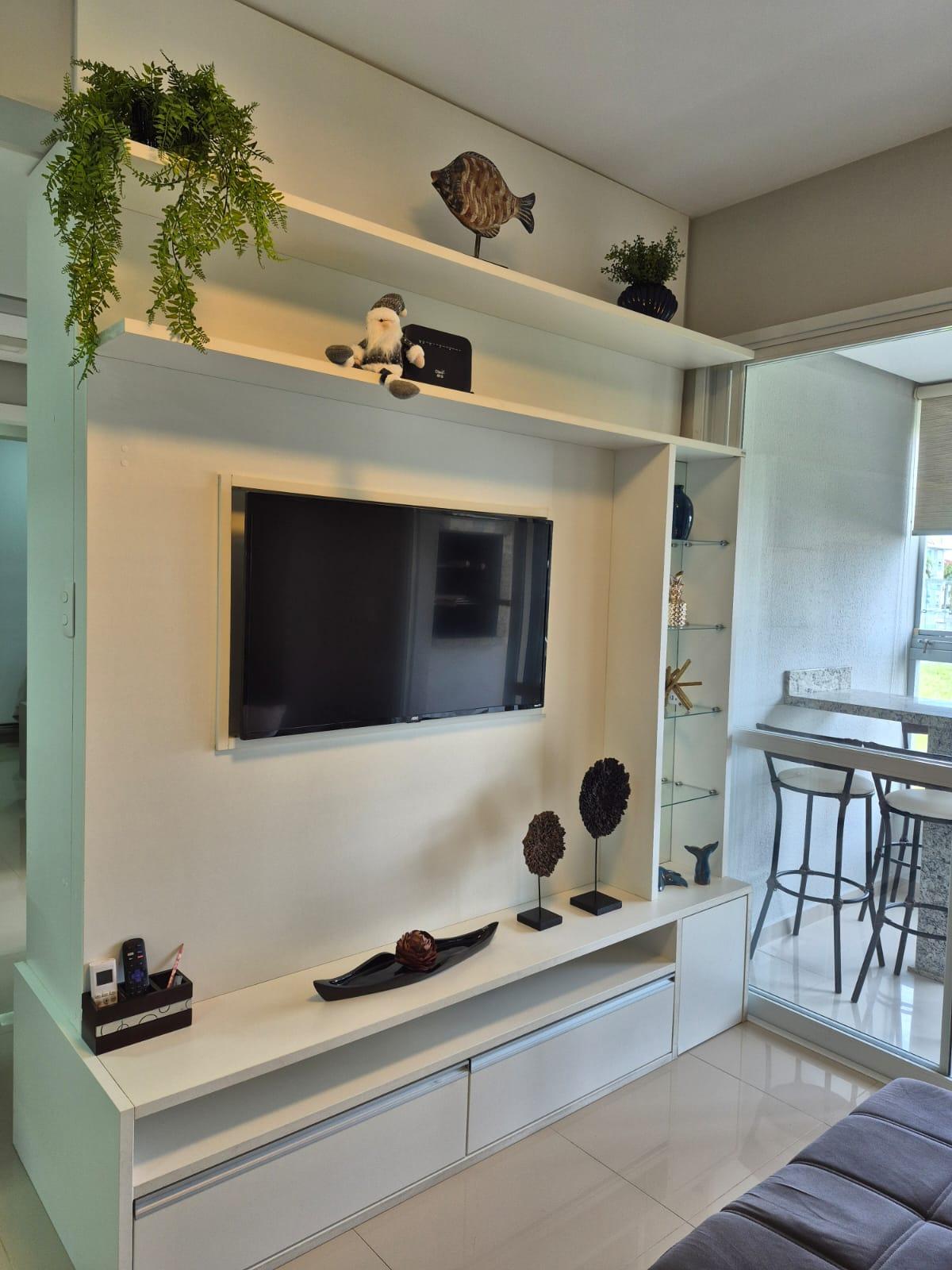 Apartamento Mobiliado a 400 m da Praia | 2 Dormitórios, Suíte, Hobby Box e Pronto para Morar