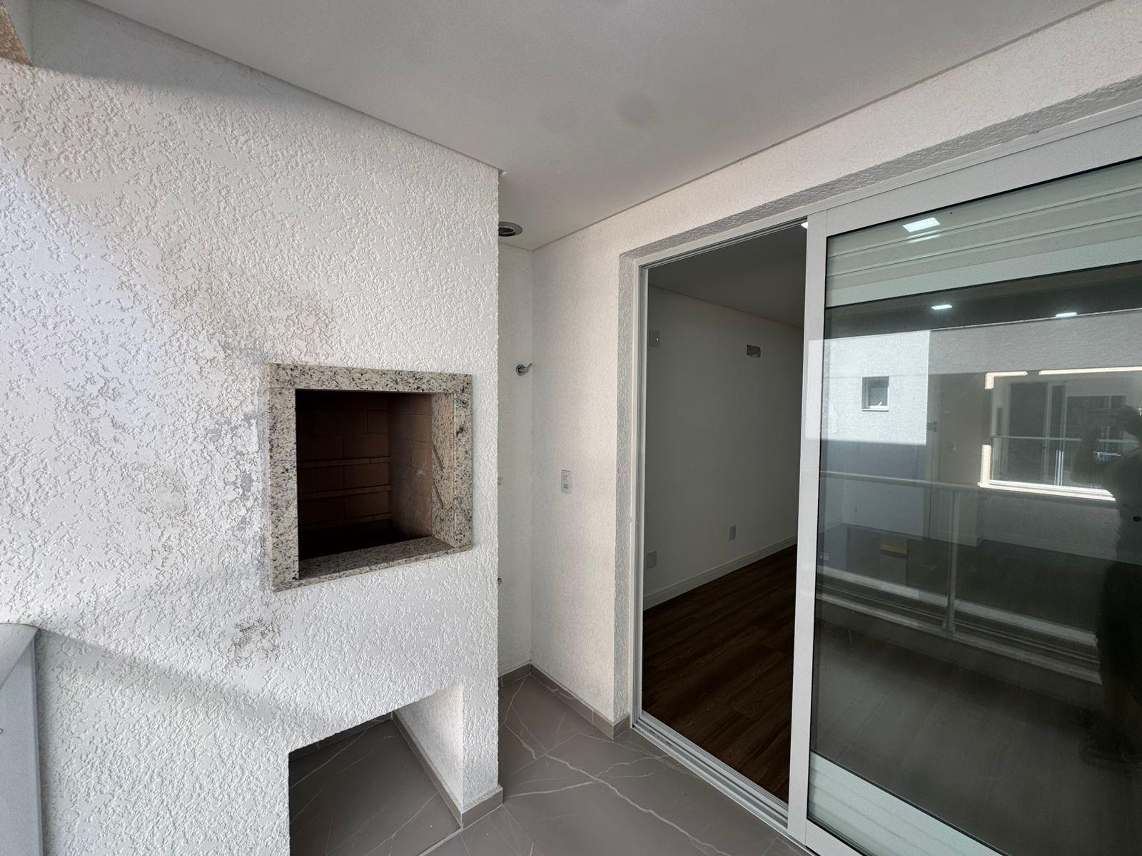 APTO NOVO  NO RESIDENCIAL HERCÍLIO LUZ 
