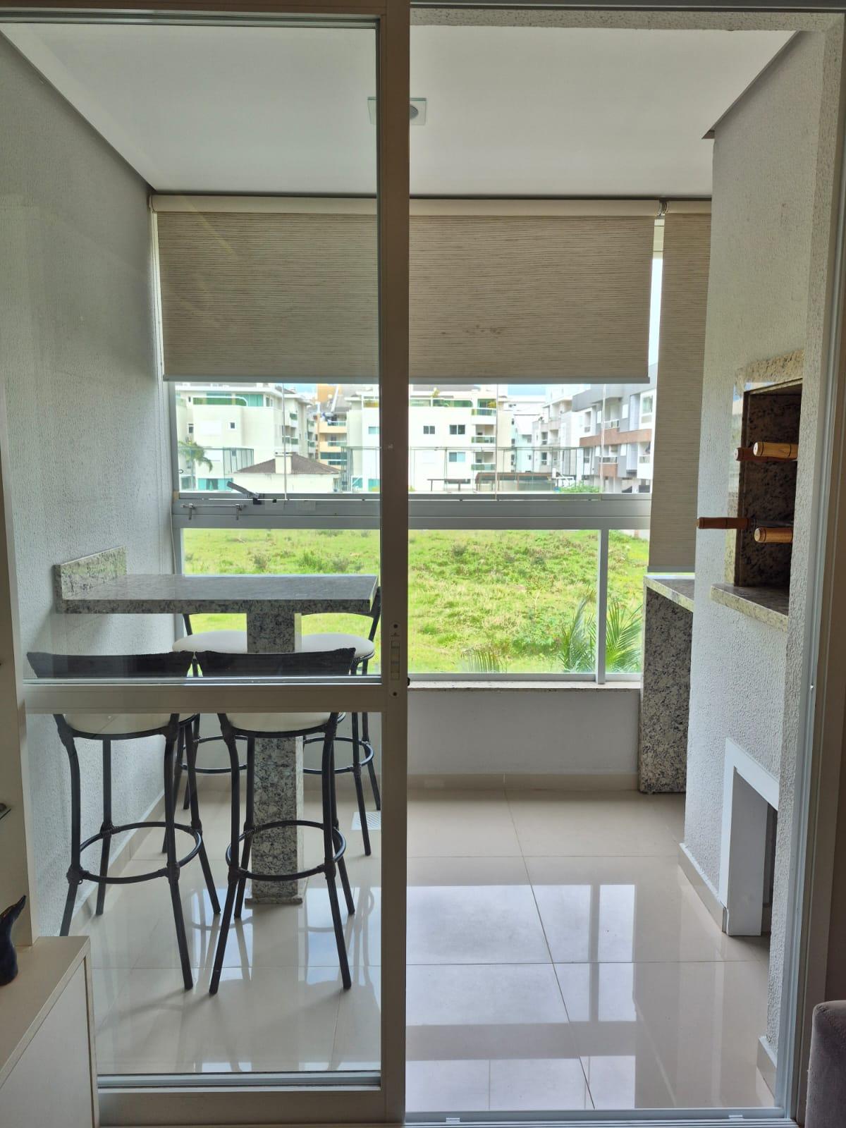 Apartamento Mobiliado a 400 m da Praia | 2 Dormitórios, Suíte, Hobby Box e Pronto para Morar