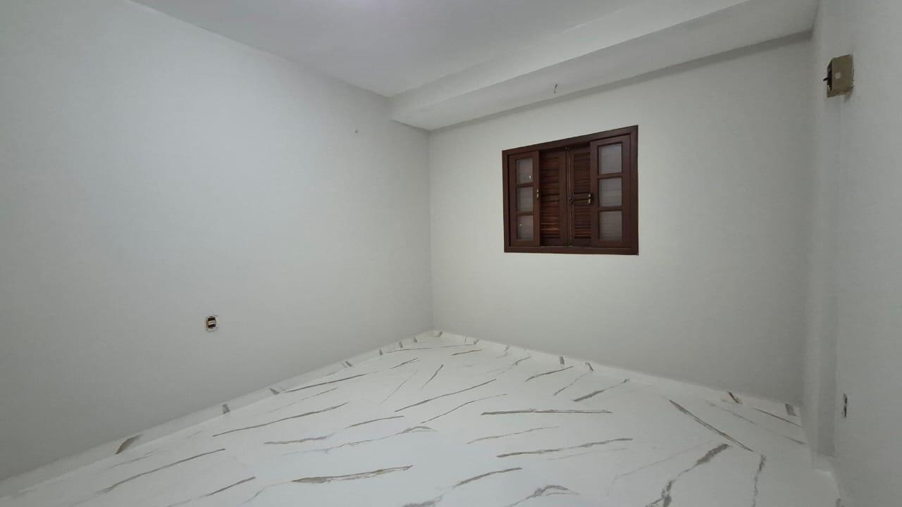 Casa com 5 Dormitórios, Área Gourmet e Amplo Espaço Externo